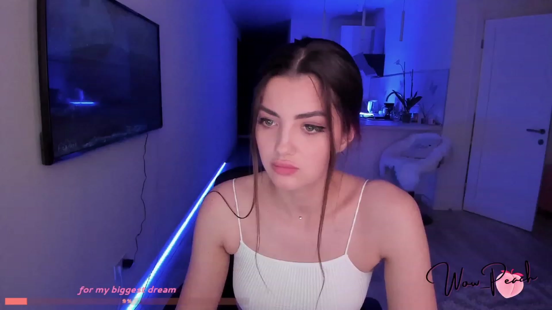 Gallery image thumbnail from wow_peach's myfreecams stream on, 07/18/2023, 16:00 image 11 of 20