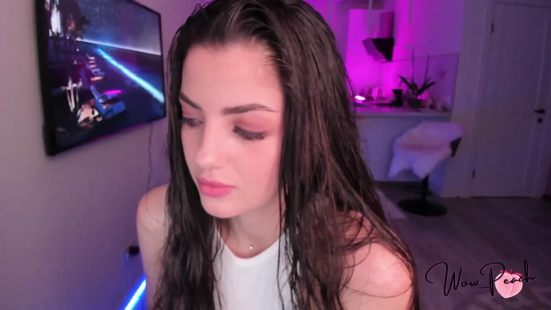 Gallery image thumbnail from wow_peach's myfreecams stream on, 07/22/2023, 20:22 image 7 of 20