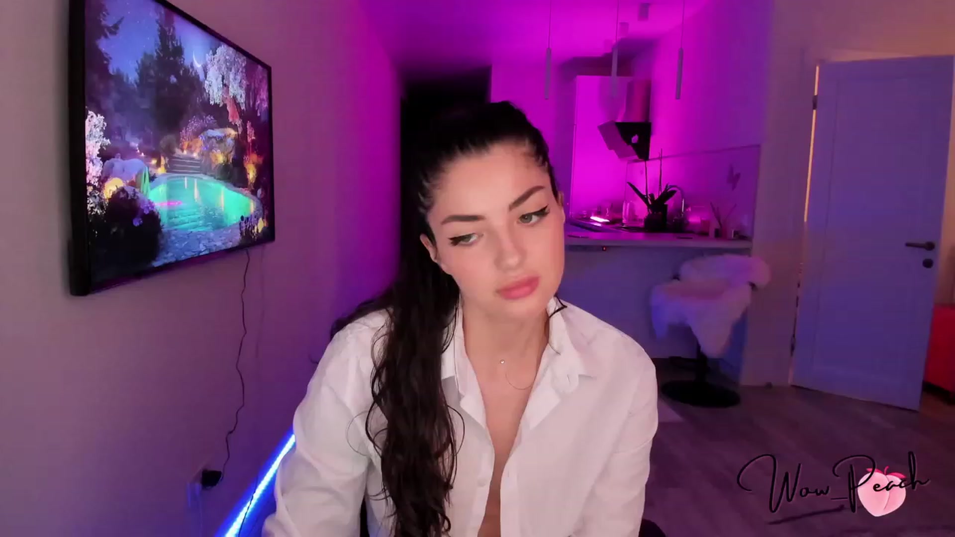 Gallery image thumbnail from wow_peach's myfreecams stream on, 07/23/2023, 17:14 image 1 of 20