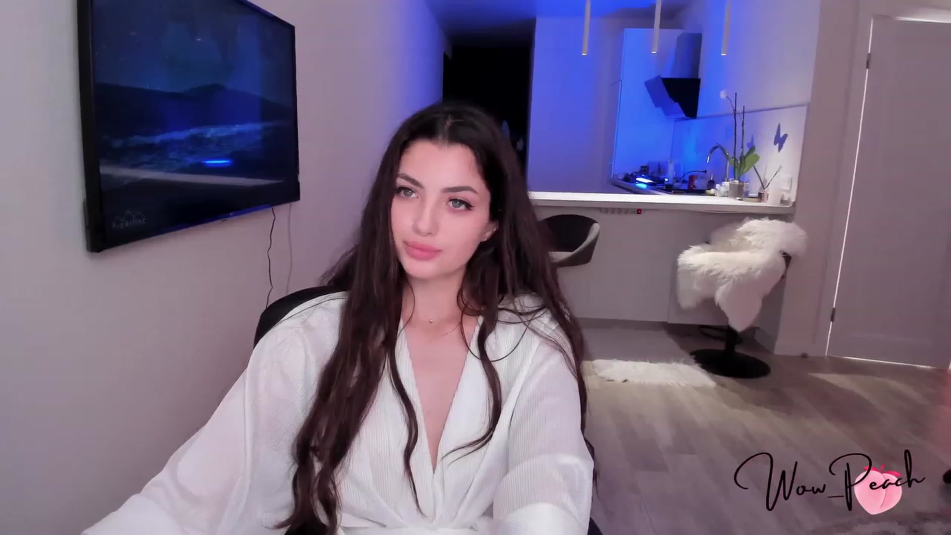 Gallery image thumbnail from wow_peach's myfreecams stream on, 08/12/2023, 15:38 image 4 of 20