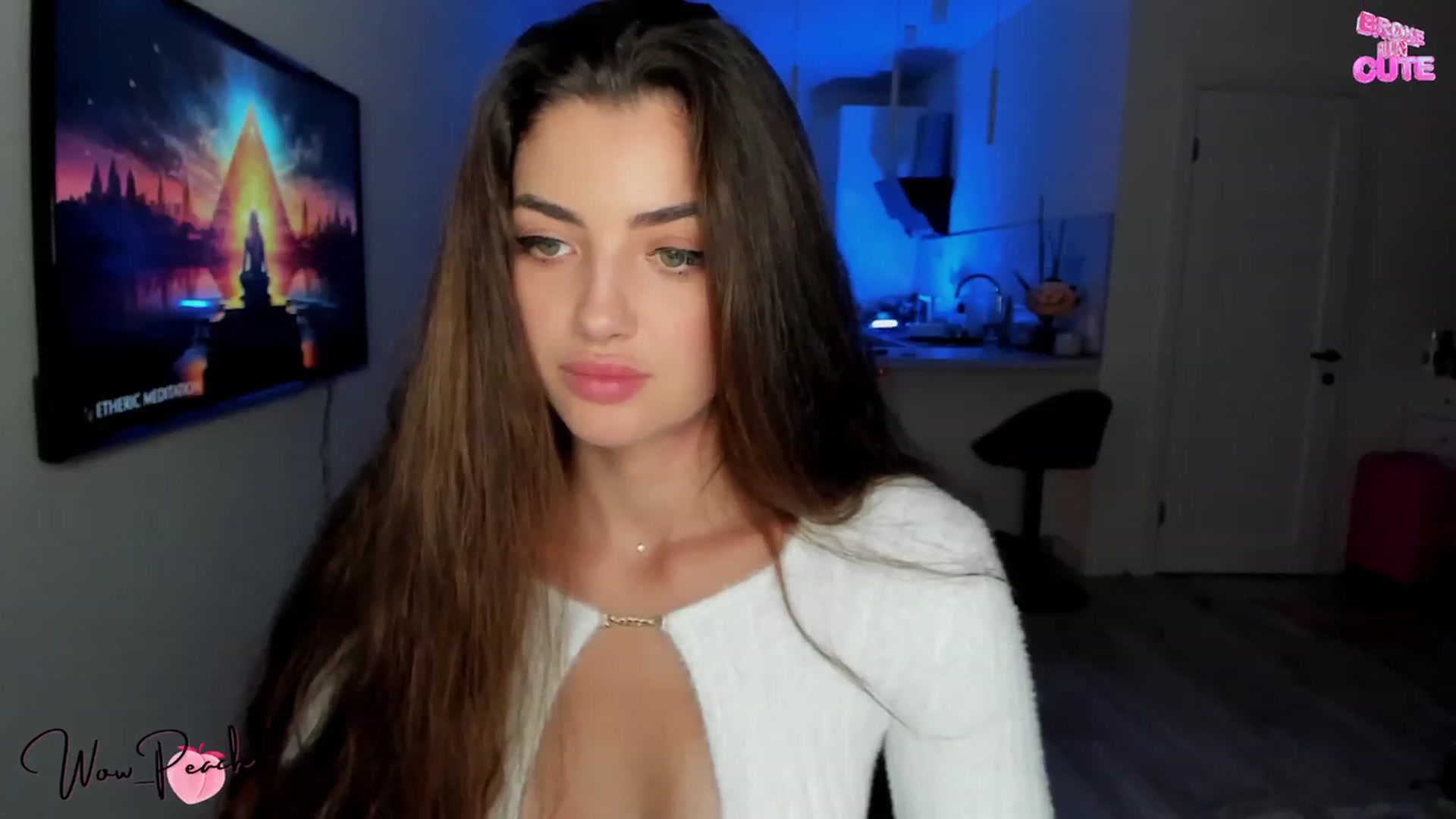 Gallery image thumbnail from wow_peach's myfreecams stream on, 10/07/2023, 17:13 image 12 of 20