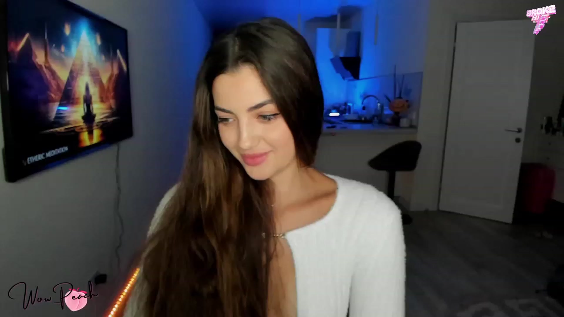 Gallery image thumbnail from wow_peach's myfreecams stream on, 10/07/2023, 18:50 image 12 of 20