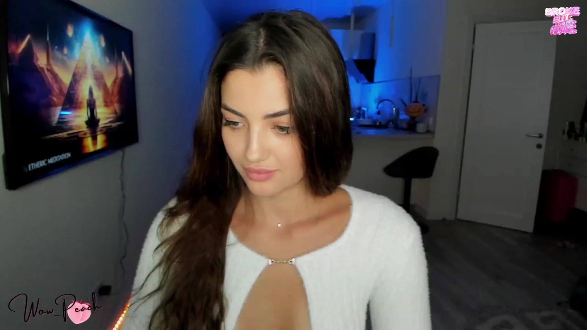 Gallery image thumbnail from wow_peach's myfreecams stream on, 10/07/2023, 18:50 image 11 of 20