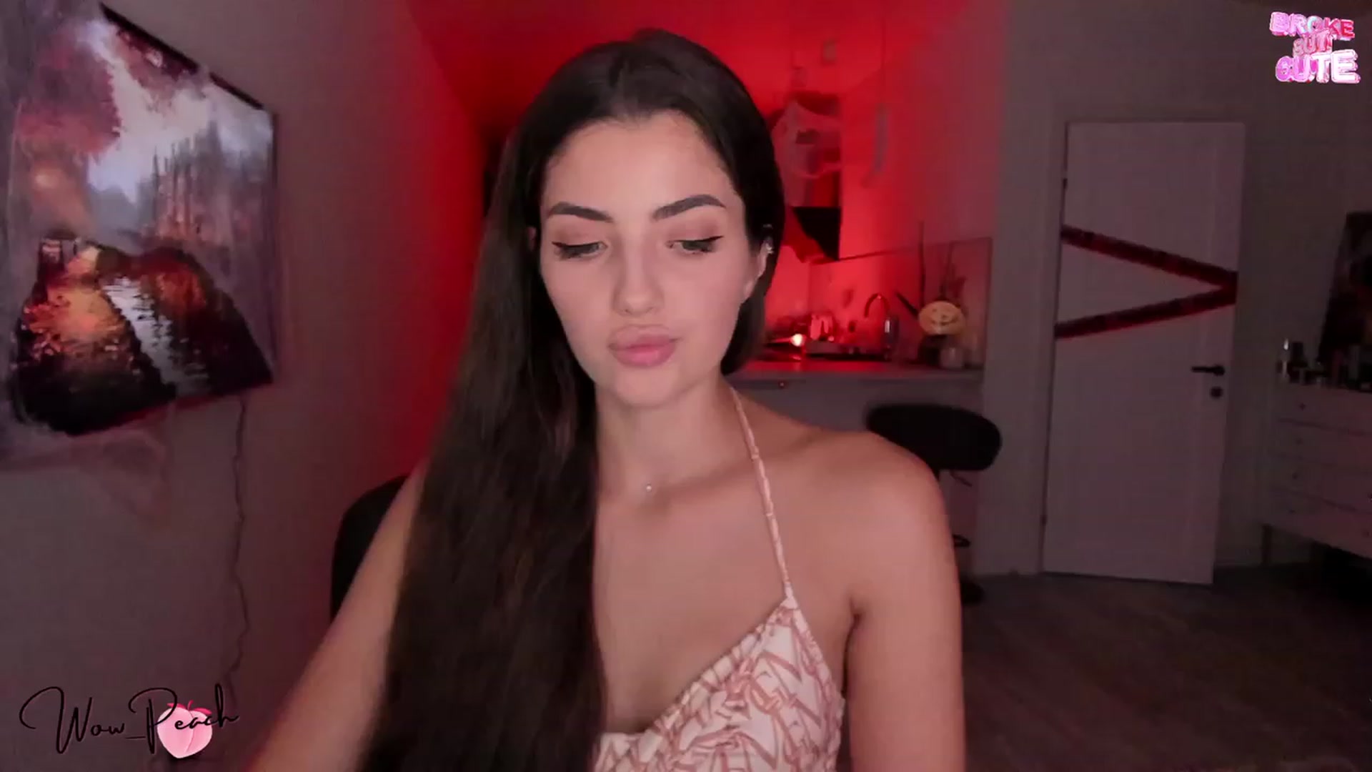 Gallery image thumbnail from wow_peach's myfreecams stream on, 10/08/2023, 17:31 image 3 of 20