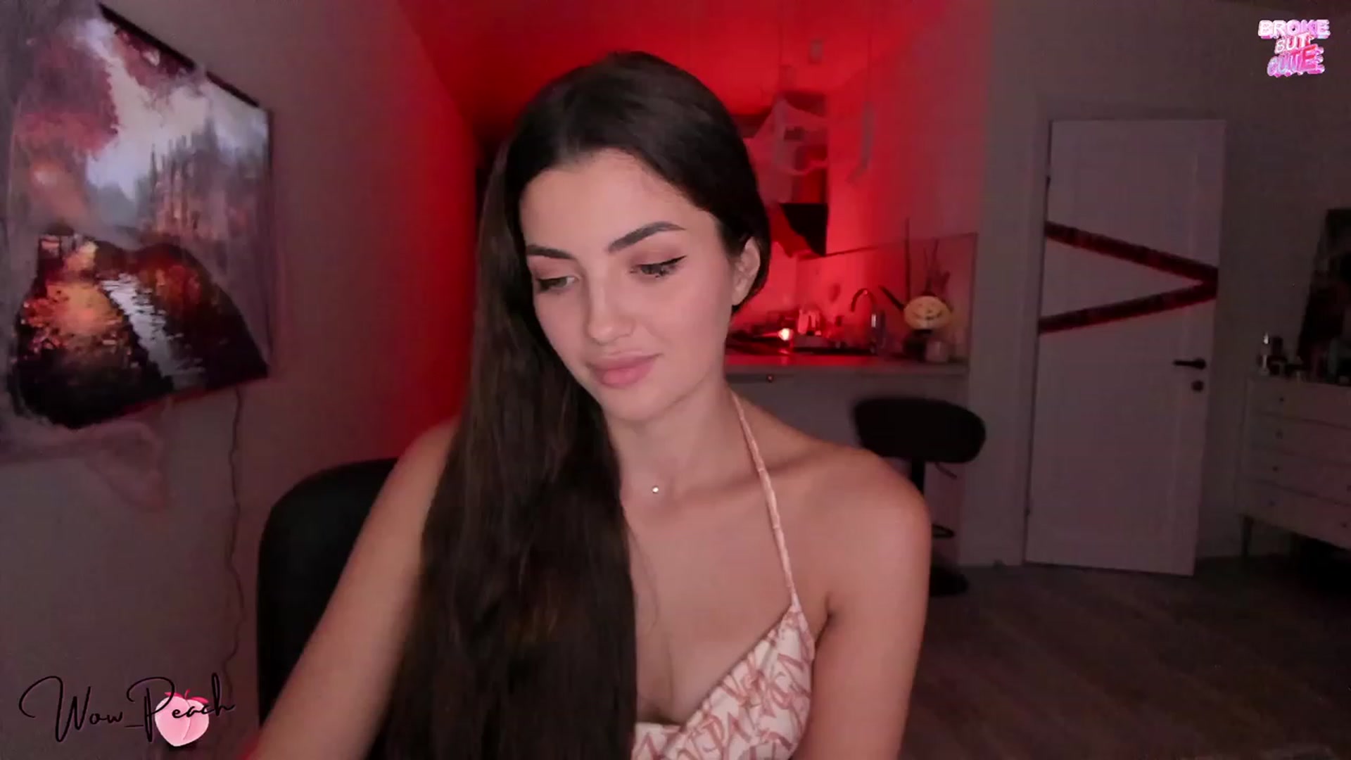 Gallery image thumbnail from wow_peach's myfreecams stream on, 10/08/2023, 17:31 image 1 of 20