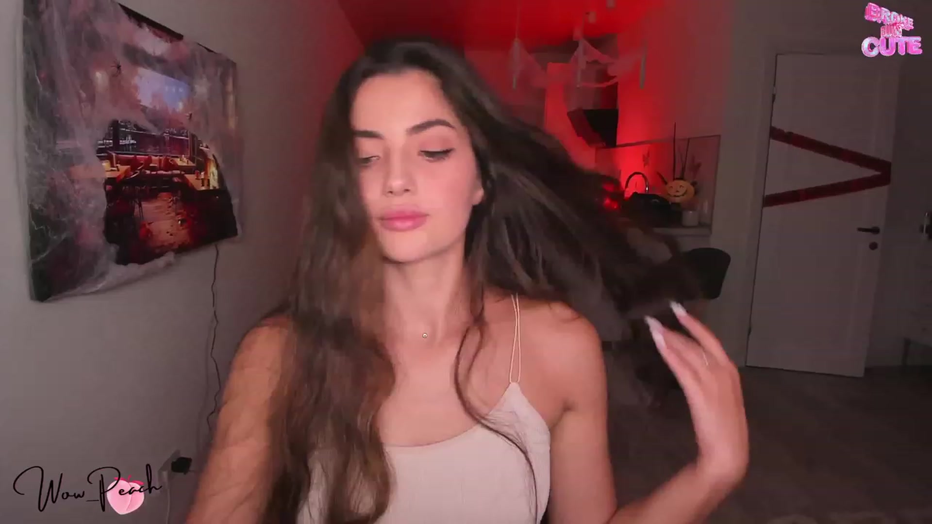Gallery image thumbnail from wow_peach's myfreecams stream on, 10/10/2023, 16:57 image 15 of 20