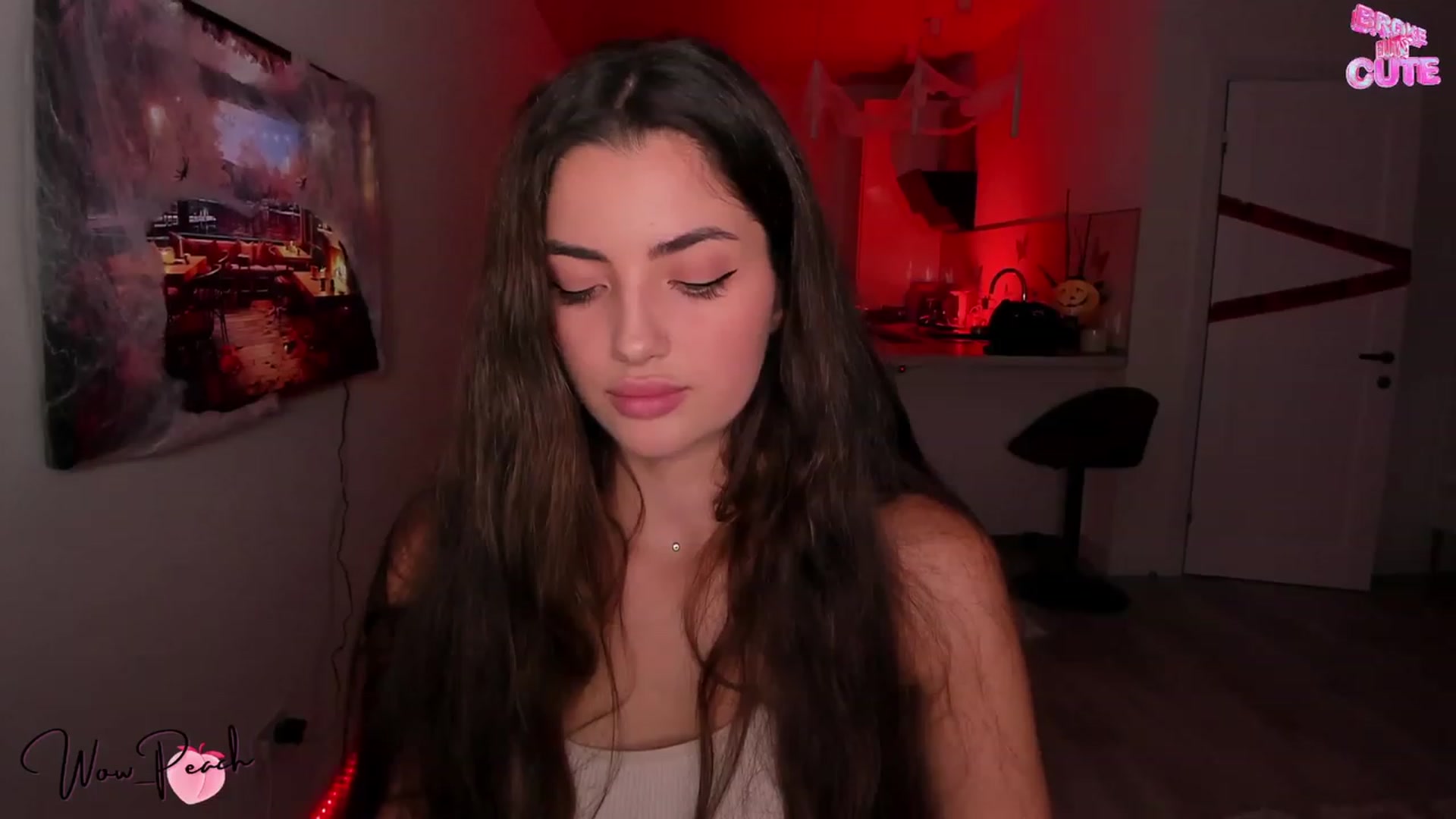 Gallery image thumbnail from wow_peach's myfreecams stream on, 10/10/2023, 17:48 image 10 of 20