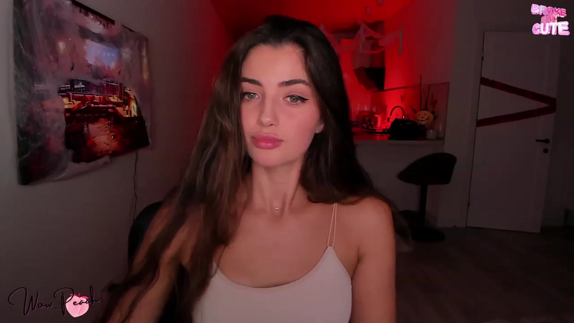 Gallery image thumbnail from wow_peach's myfreecams stream on, 10/10/2023, 17:48 image 12 of 20