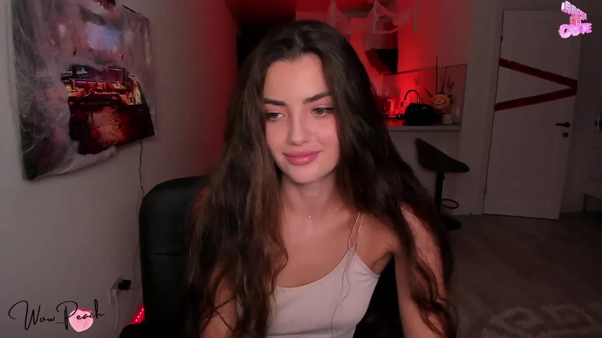 Gallery image thumbnail from wow_peach's myfreecams stream on, 10/10/2023, 18:05 image 1 of 20