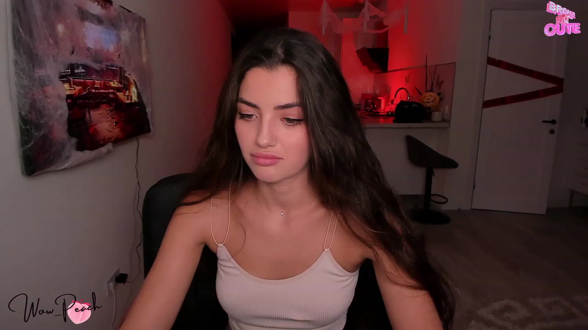 Gallery image thumbnail from wow_peach's myfreecams stream on, 10/10/2023, 18:05 image 8 of 20