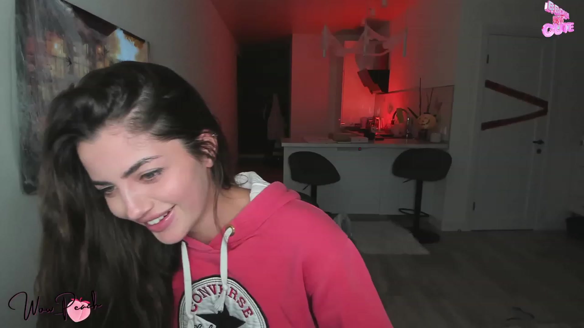Gallery image thumbnail from wow_peach's myfreecams stream on, 10/13/2023, 20:37 image 2 of 20