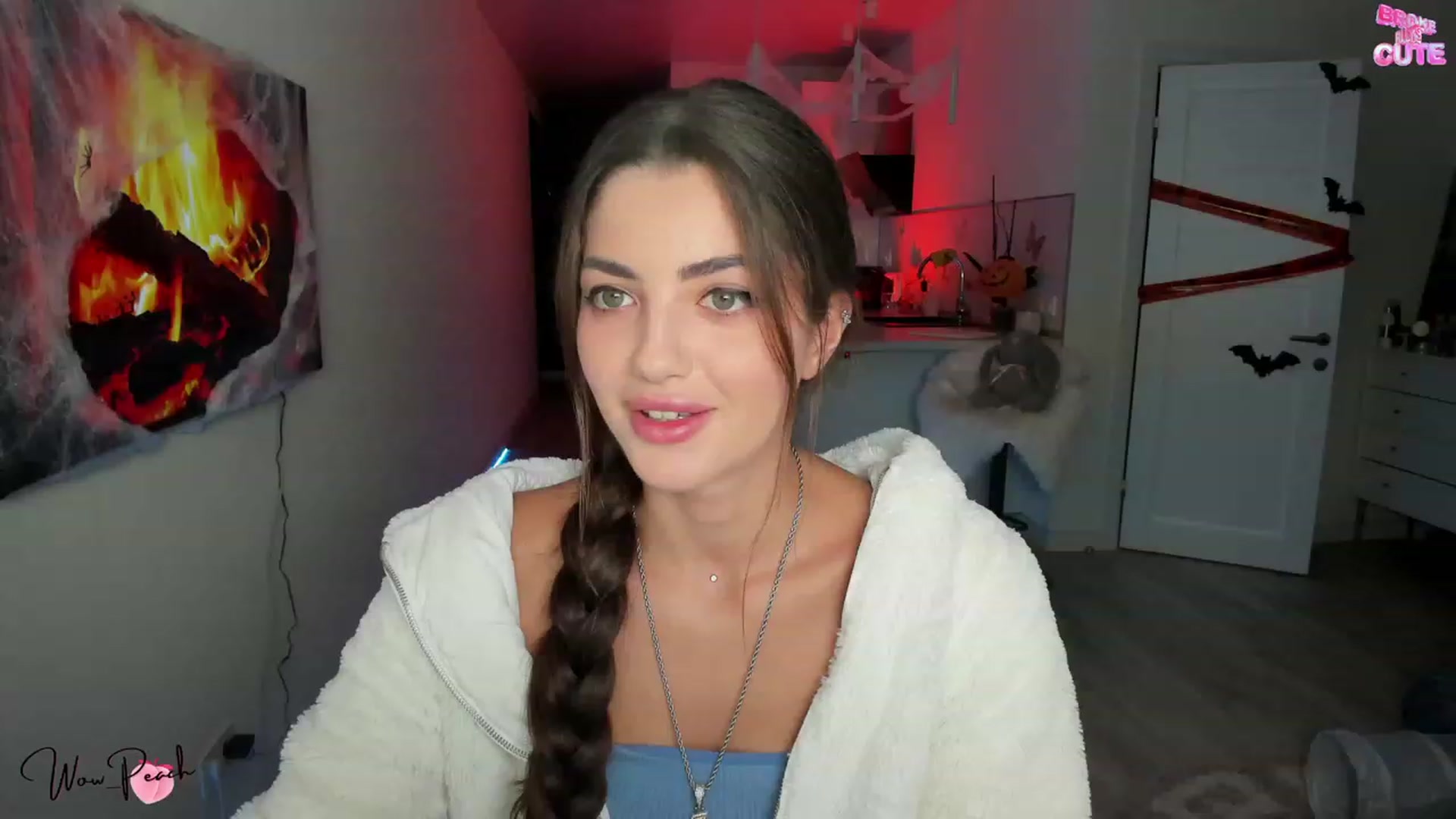 Gallery image thumbnail from wow_peach's myfreecams stream on, 10/21/2023, 15:19 image 3 of 20