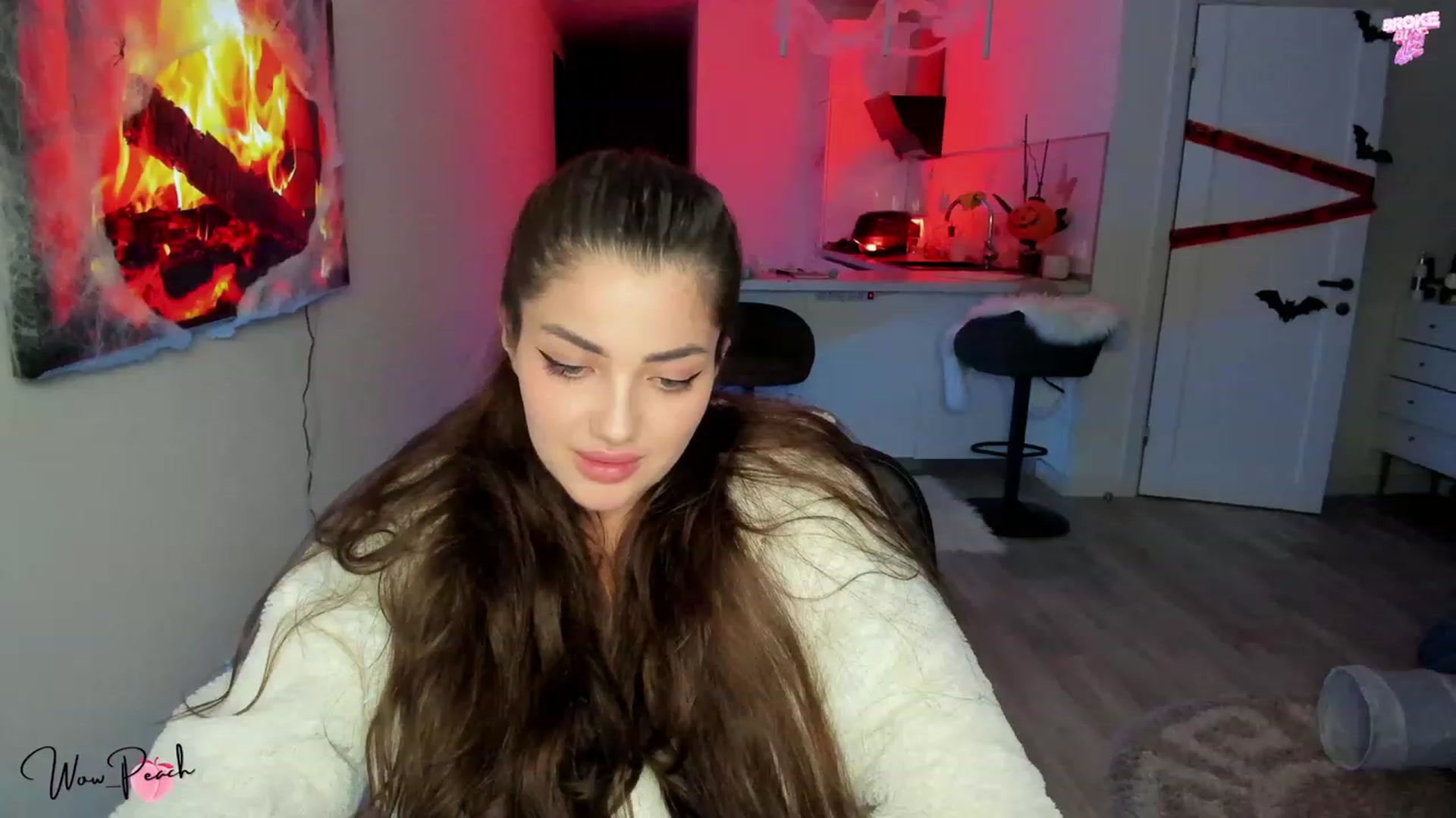 Gallery image thumbnail from wow_peach's myfreecams stream on, 10/21/2023, 21:07 image 16 of 20