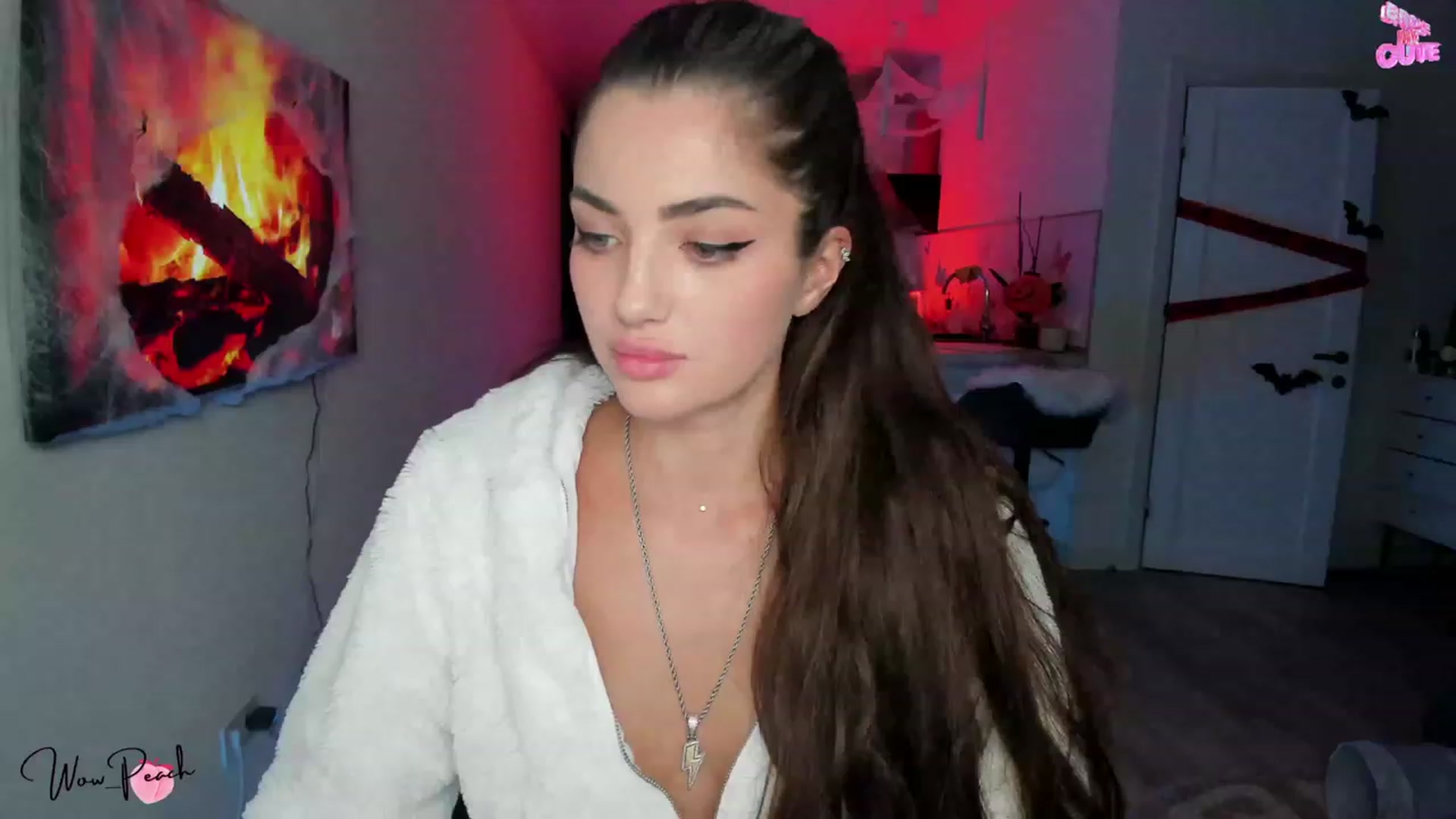 Gallery image thumbnail from wow_peach's myfreecams stream on, 10/21/2023, 21:07 image 6 of 20