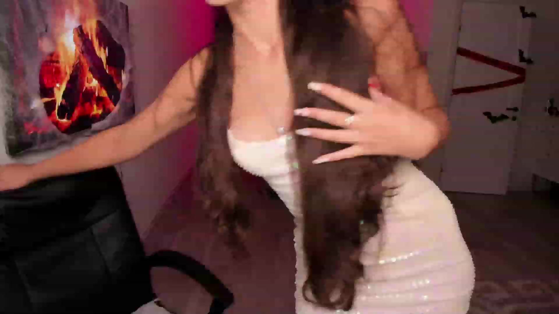Gallery image thumbnail from wow_peach's myfreecams stream on, 10/22/2023, 20:10 image 11 of 20