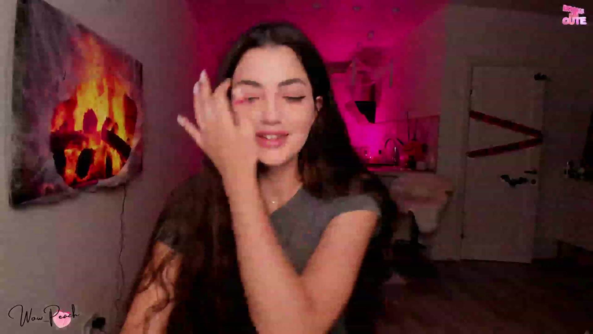 Gallery image thumbnail from wow_peach's myfreecams stream on, 10/24/2023, 16:10 image 20 of 20