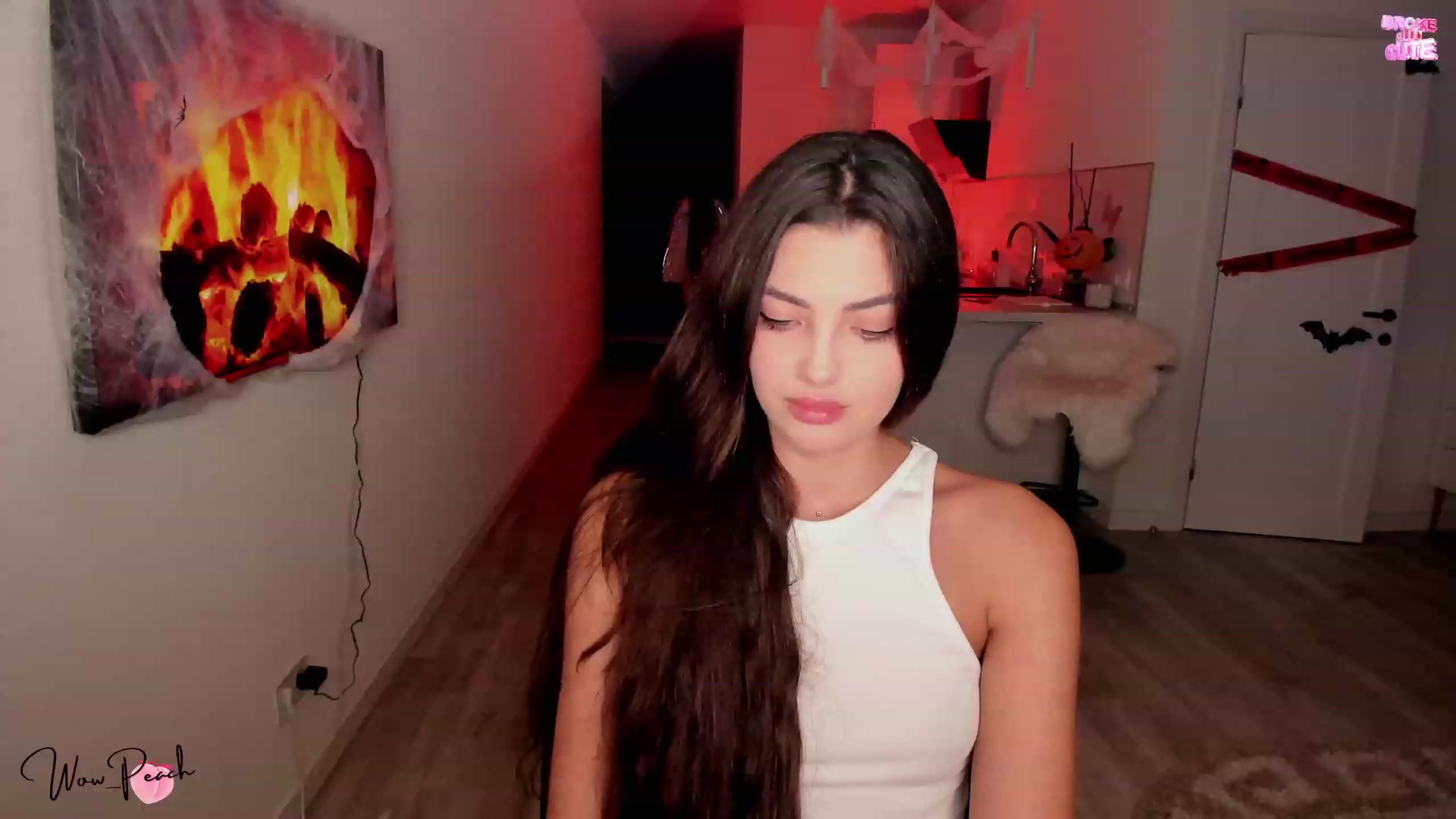 Gallery image thumbnail from wow_peach's myfreecams stream on, 10/24/2023, 19:44 image 8 of 20