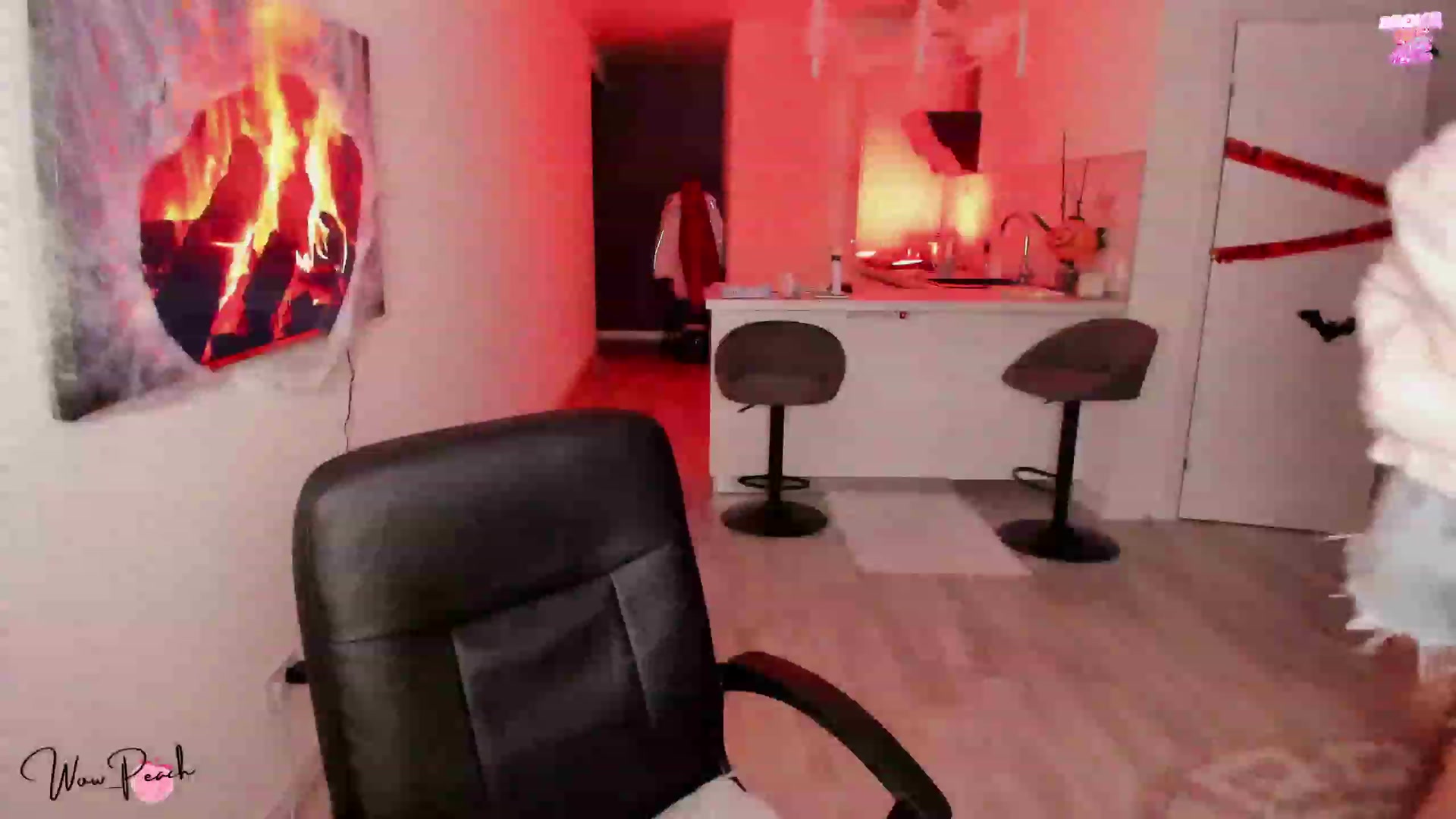 Gallery image thumbnail from wow_peach's myfreecams stream on, 10/25/2023, 19:15 image 5 of 20