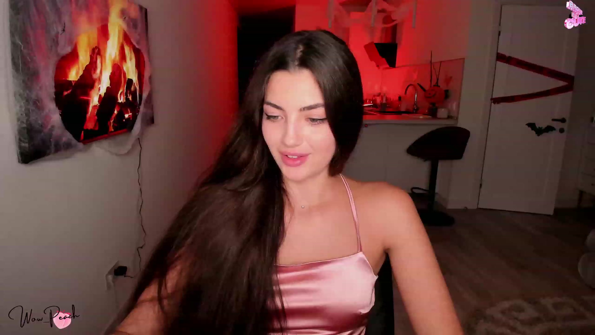 Gallery image thumbnail from wow_peach's myfreecams stream on, 10/25/2023, 19:15 image 13 of 20