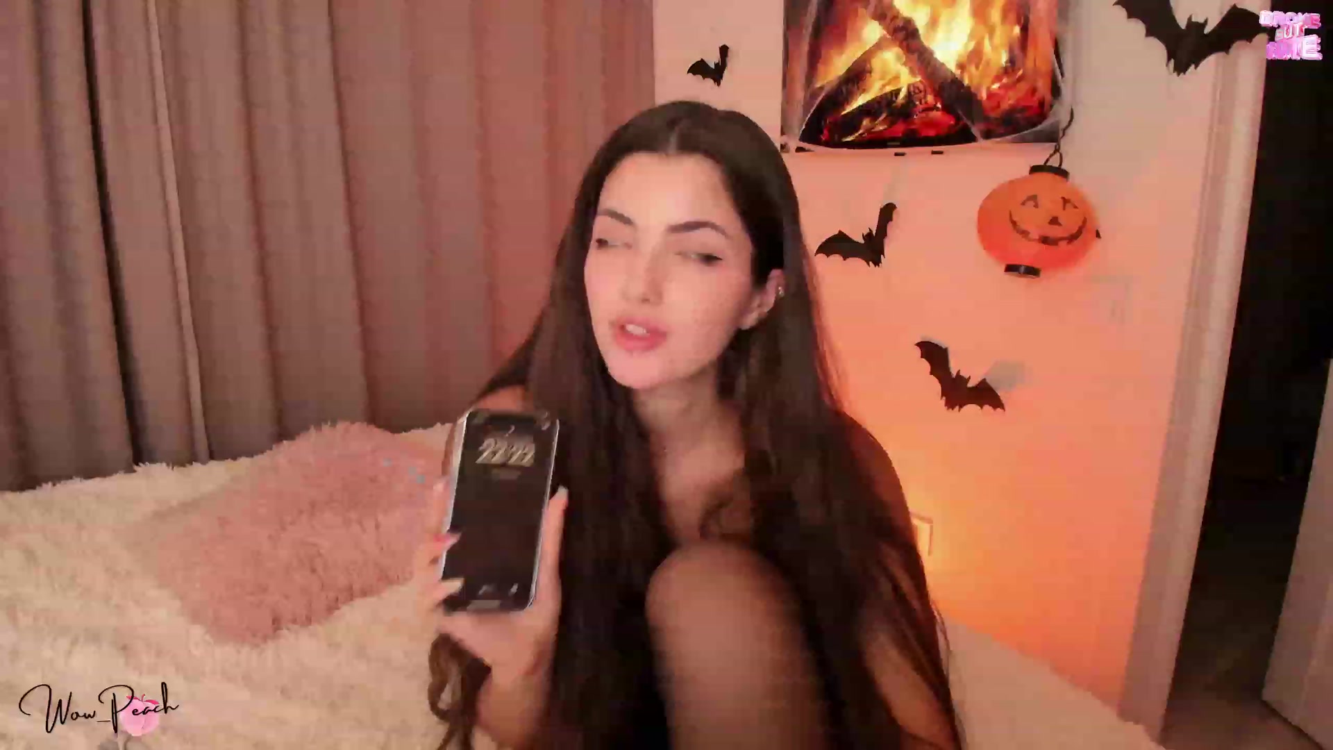 Gallery image thumbnail from wow_peach's myfreecams stream on, 10/28/2023, 19:32 image 15 of 20