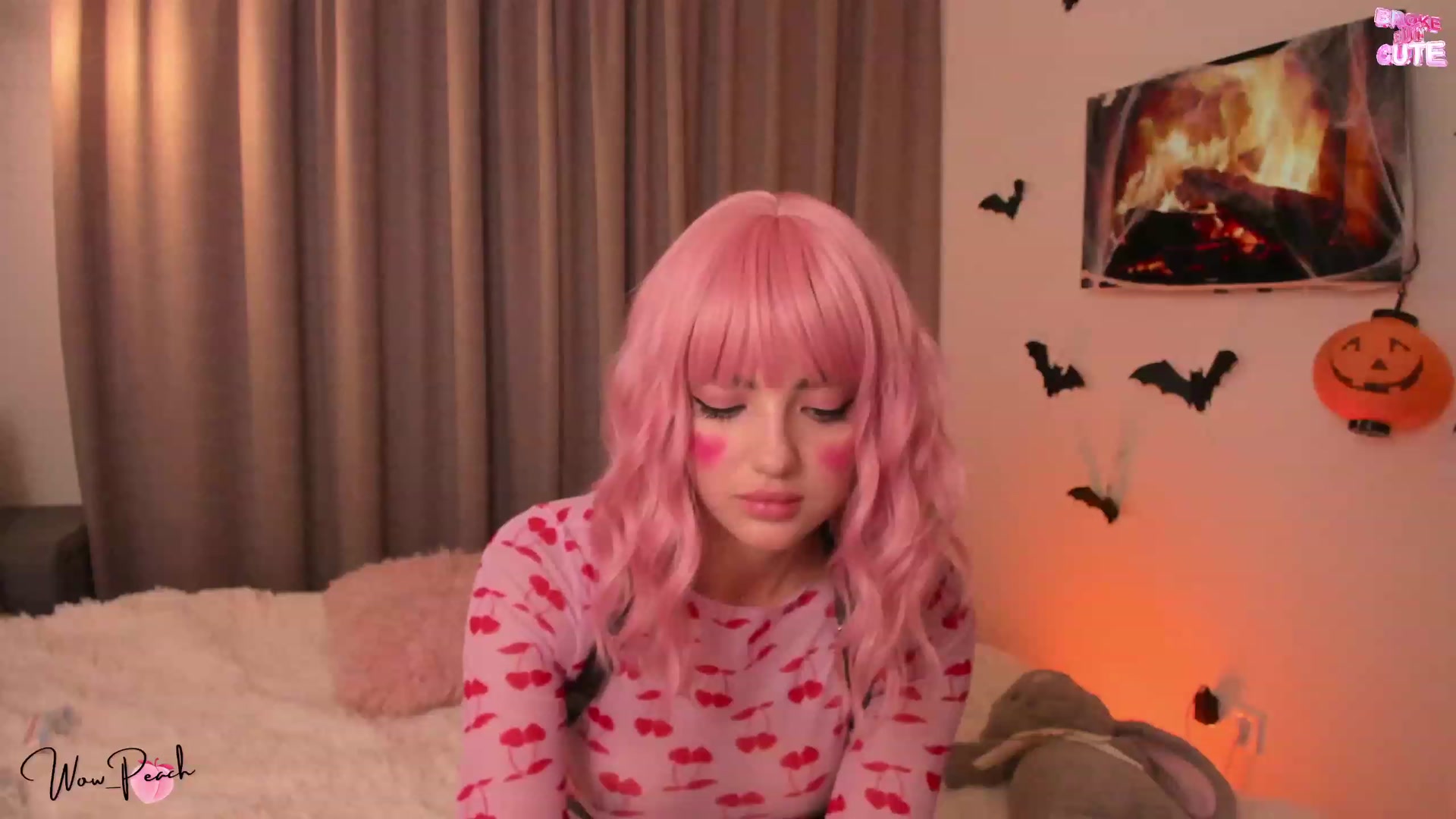 Gallery image thumbnail from wow_peach's myfreecams stream on, 10/31/2023, 18:52 image 19 of 20