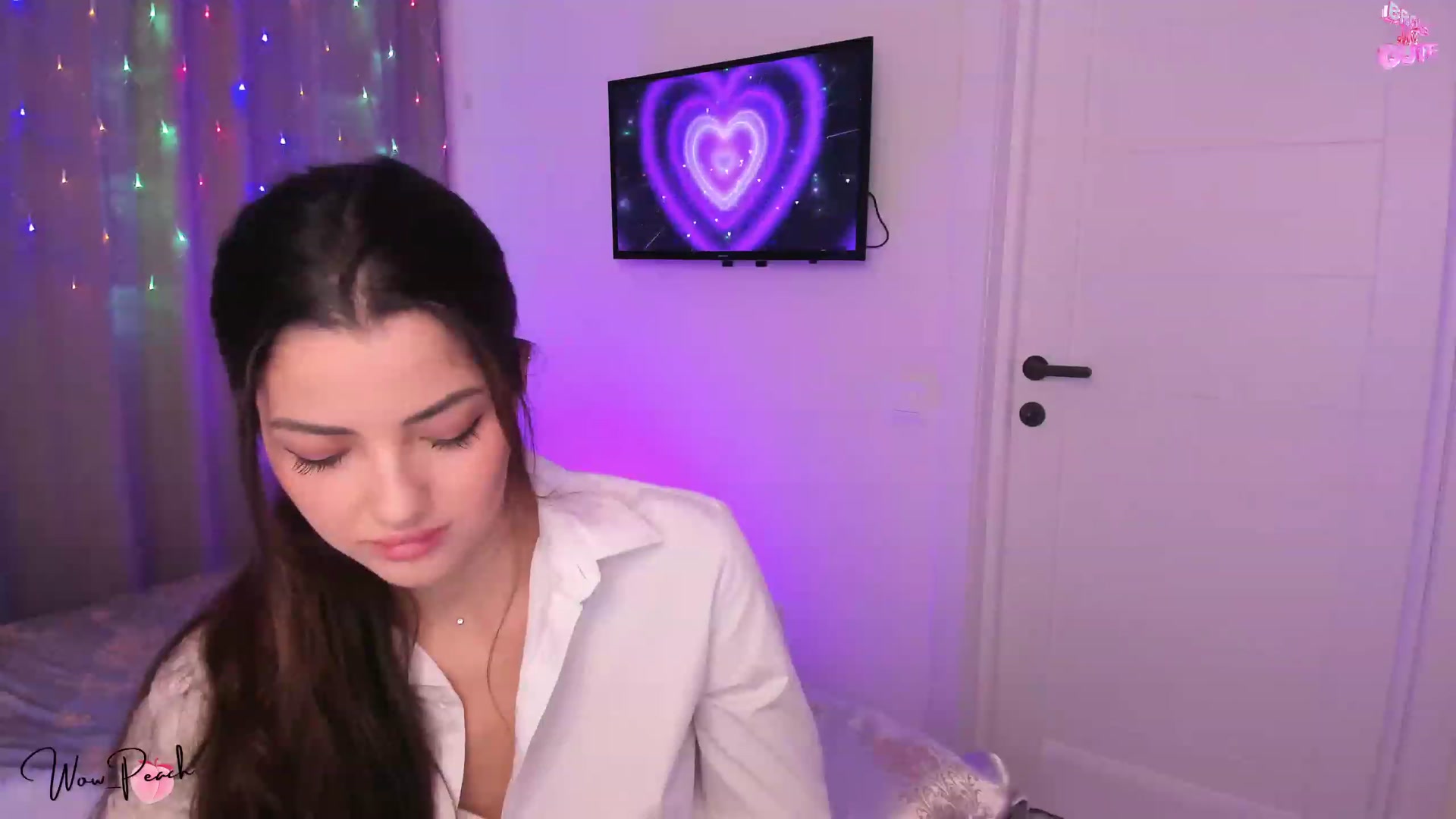 Gallery image thumbnail from wow_peach's myfreecams stream on, 11/11/2023, 16:44 image 13 of 20
