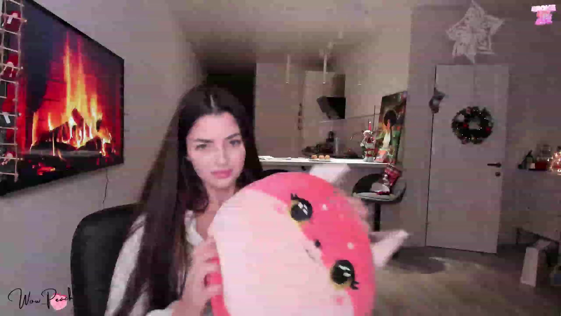 Gallery image thumbnail from wow_peach's myfreecams stream on, 12/12/2023, 19:51 image 6 of 20