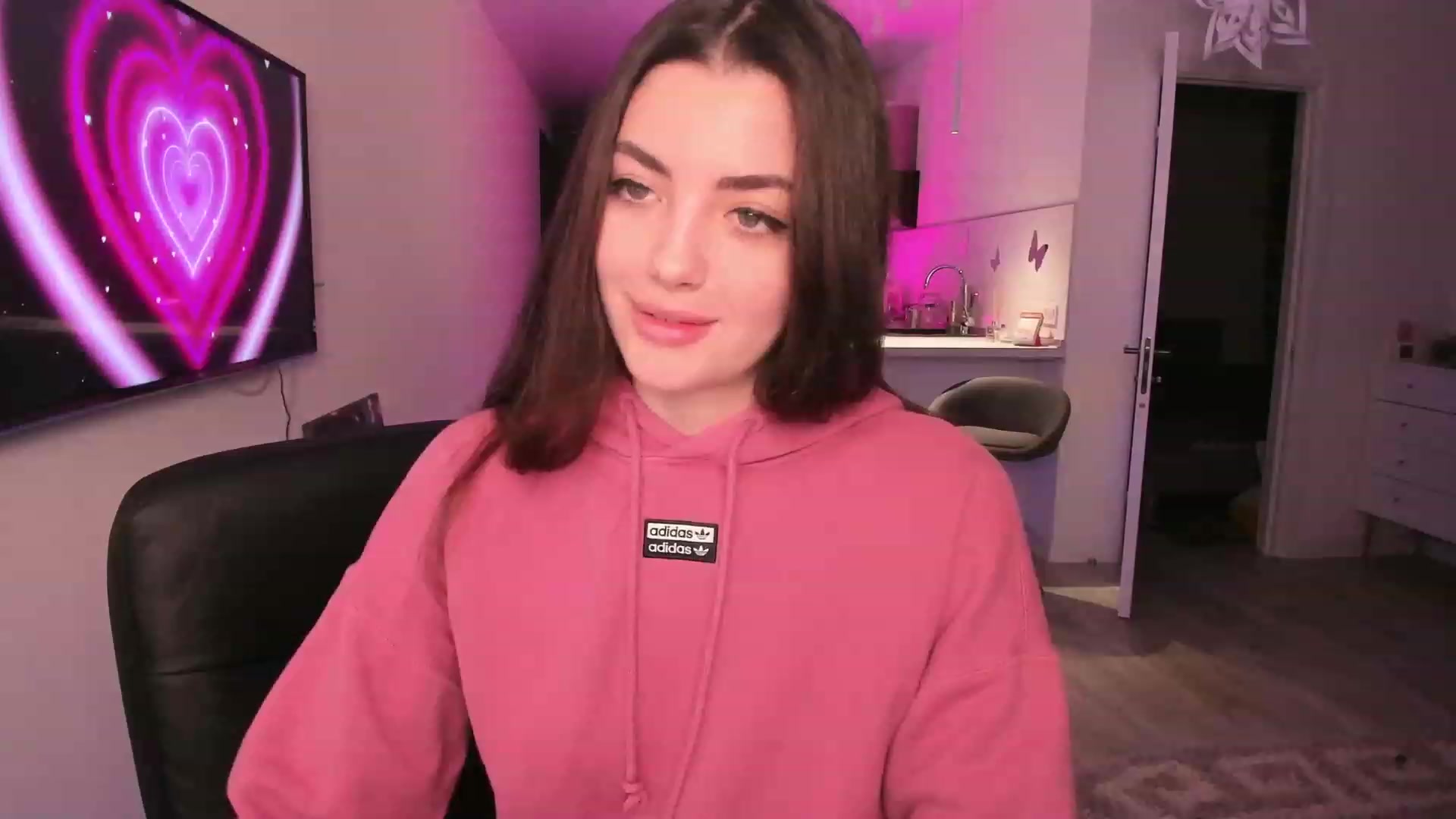 Gallery image thumbnail from wow_peach's myfreecams stream on, 01/15/2024, 16:49 image 14 of 20