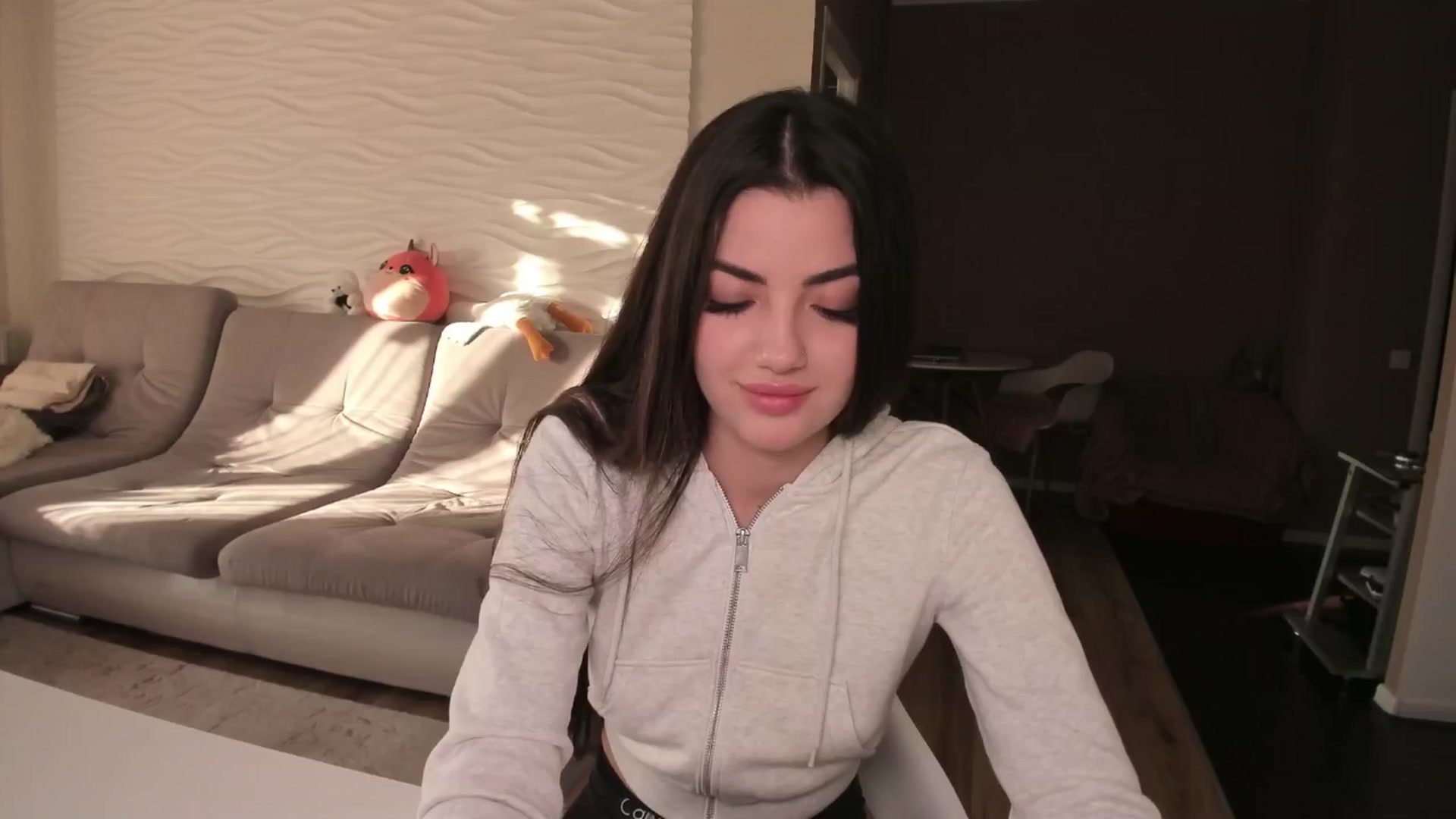 Gallery image thumbnail from wow_peach's myfreecams stream on, 04/09/2024, 16:56 image 5 of 20