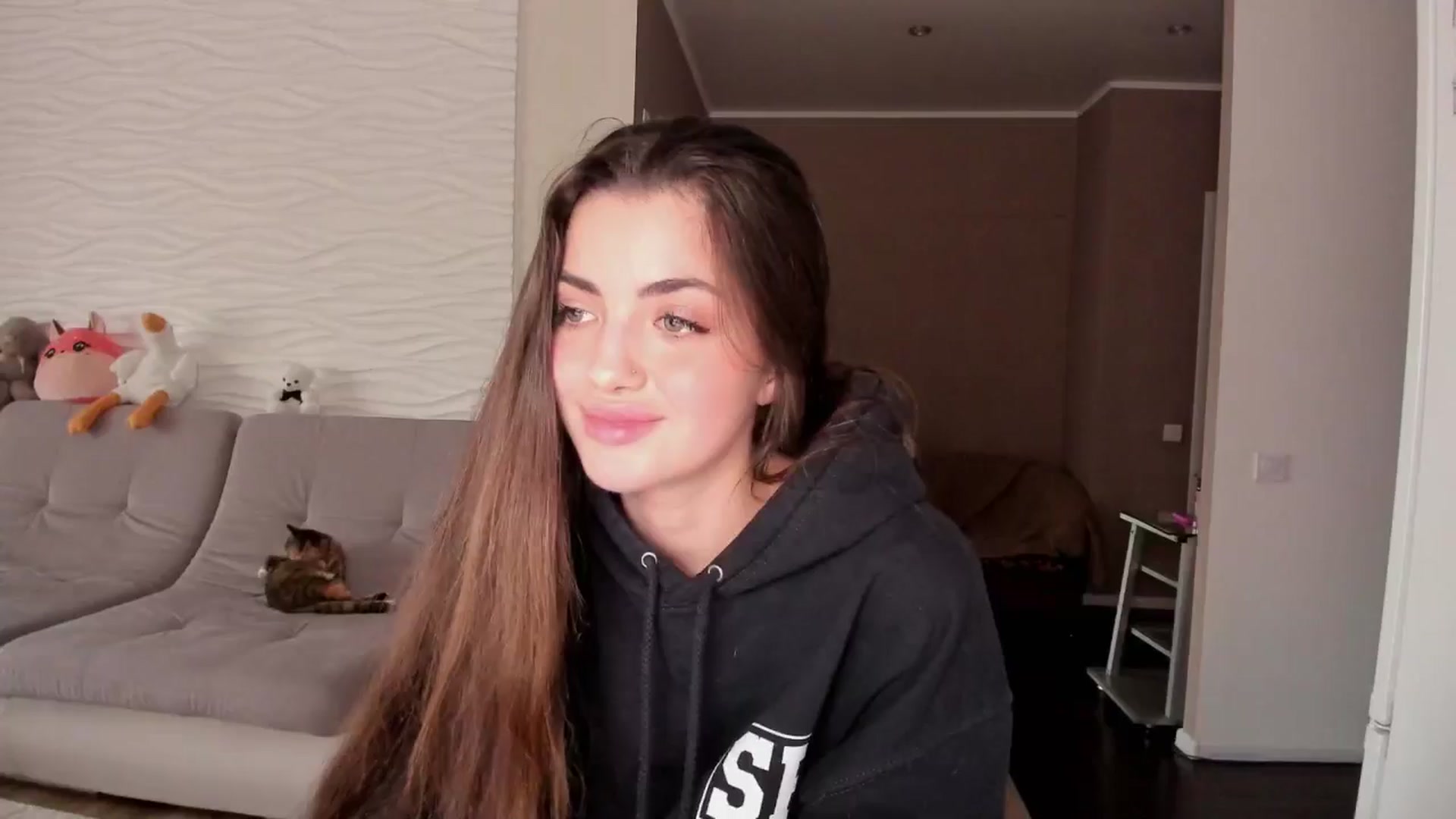 Gallery image thumbnail from wow_peach's myfreecams stream on, 05/07/2024, 16:31 image 1 of 20