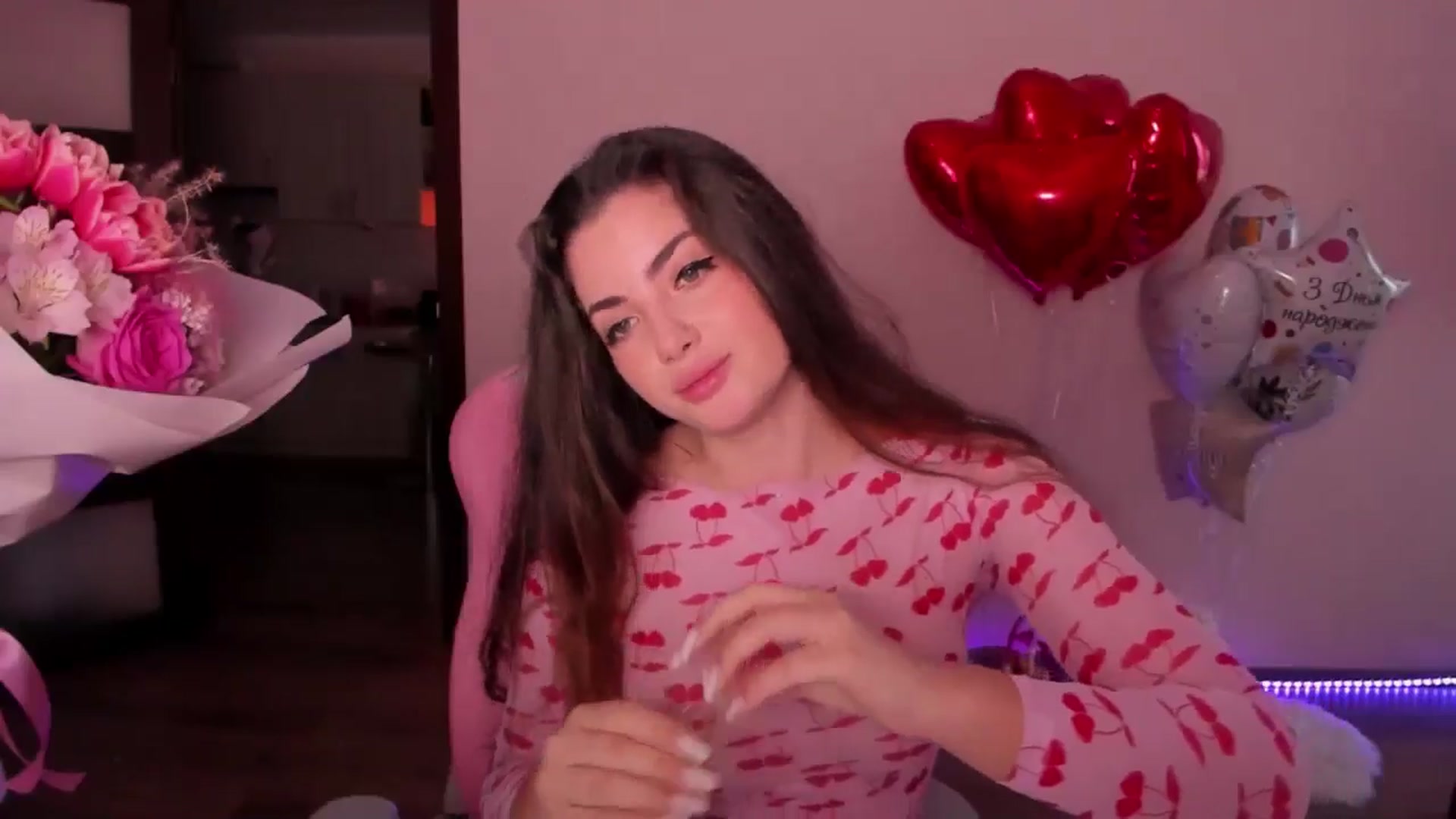 Gallery image thumbnail from wow_peach's myfreecams stream on, 02/13/2025, 16:19 image 3 of 20