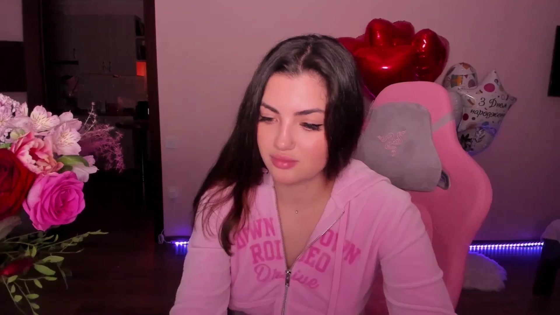 Gallery image thumbnail from wow_peach's myfreecams stream on, 02/13/2025, 16:19 image 18 of 20