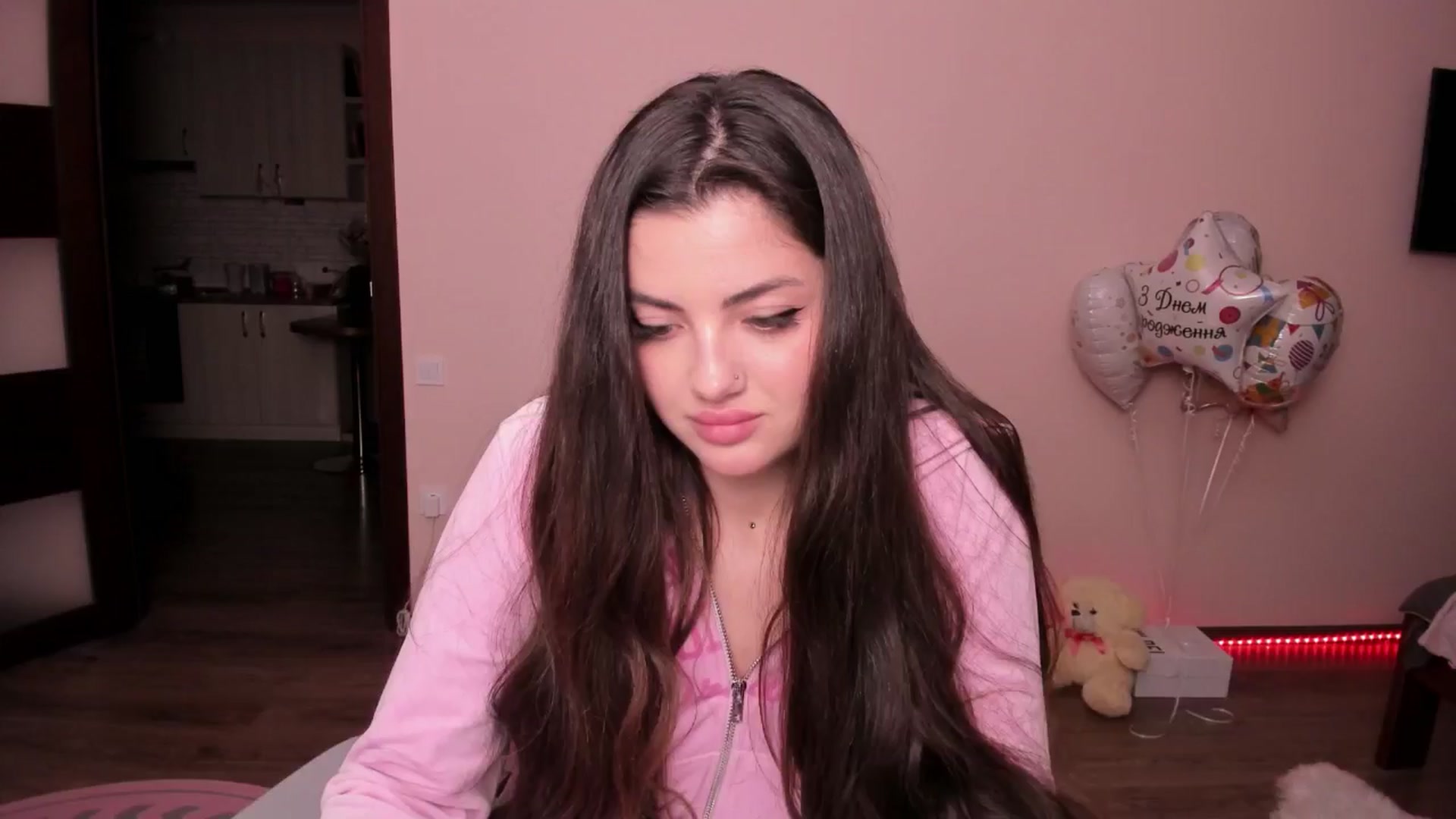 Gallery image thumbnail from wow_peach's myfreecams stream on, 02/16/2025, 19:22 image 9 of 20