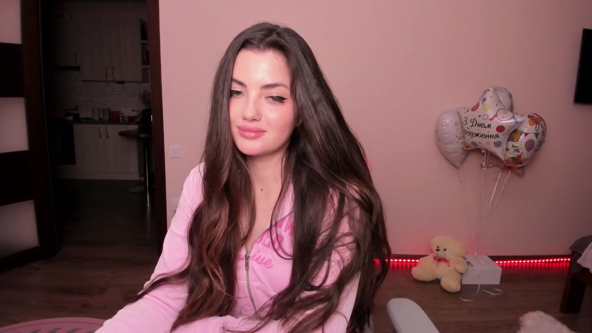 Gallery image thumbnail from wow_peach's myfreecams stream on, 02/16/2025, 19:22 image 7 of 20