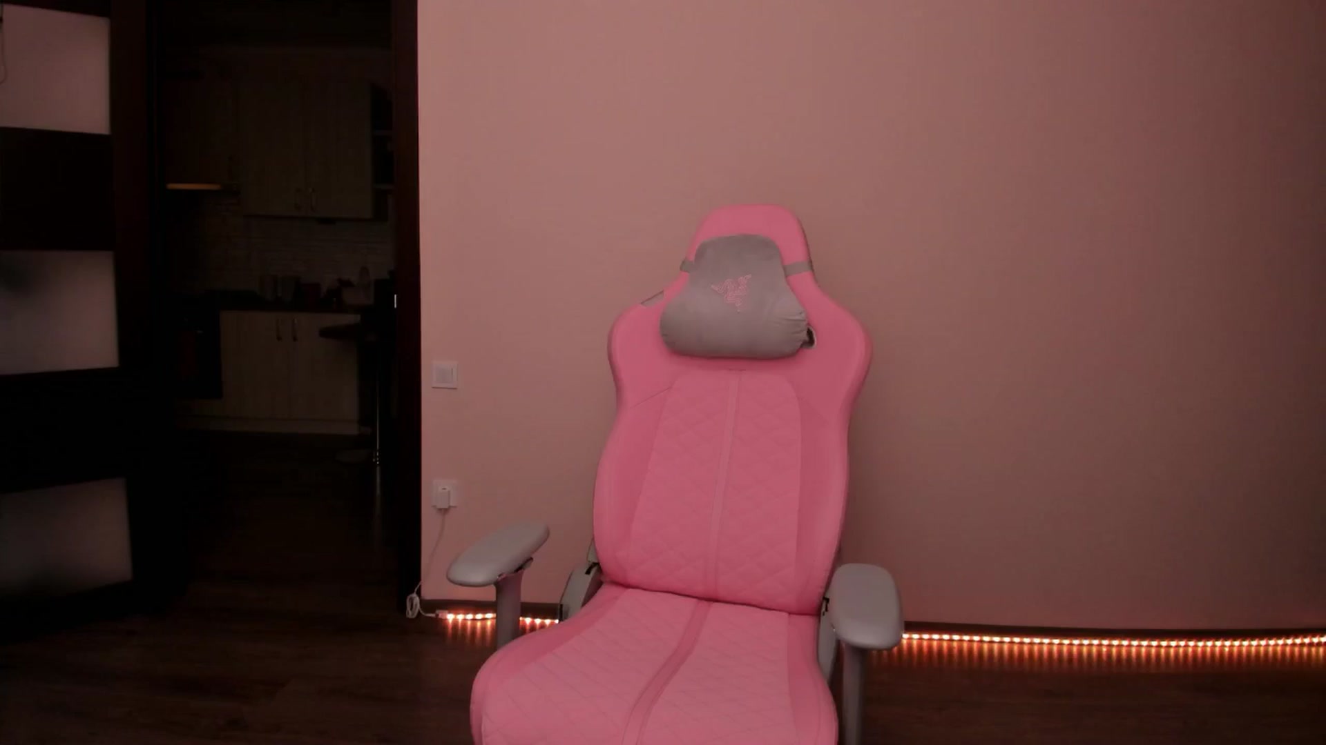 Gallery image thumbnail from wow_peach's myfreecams stream on, 02/21/2025, 17:35 image 19 of 20