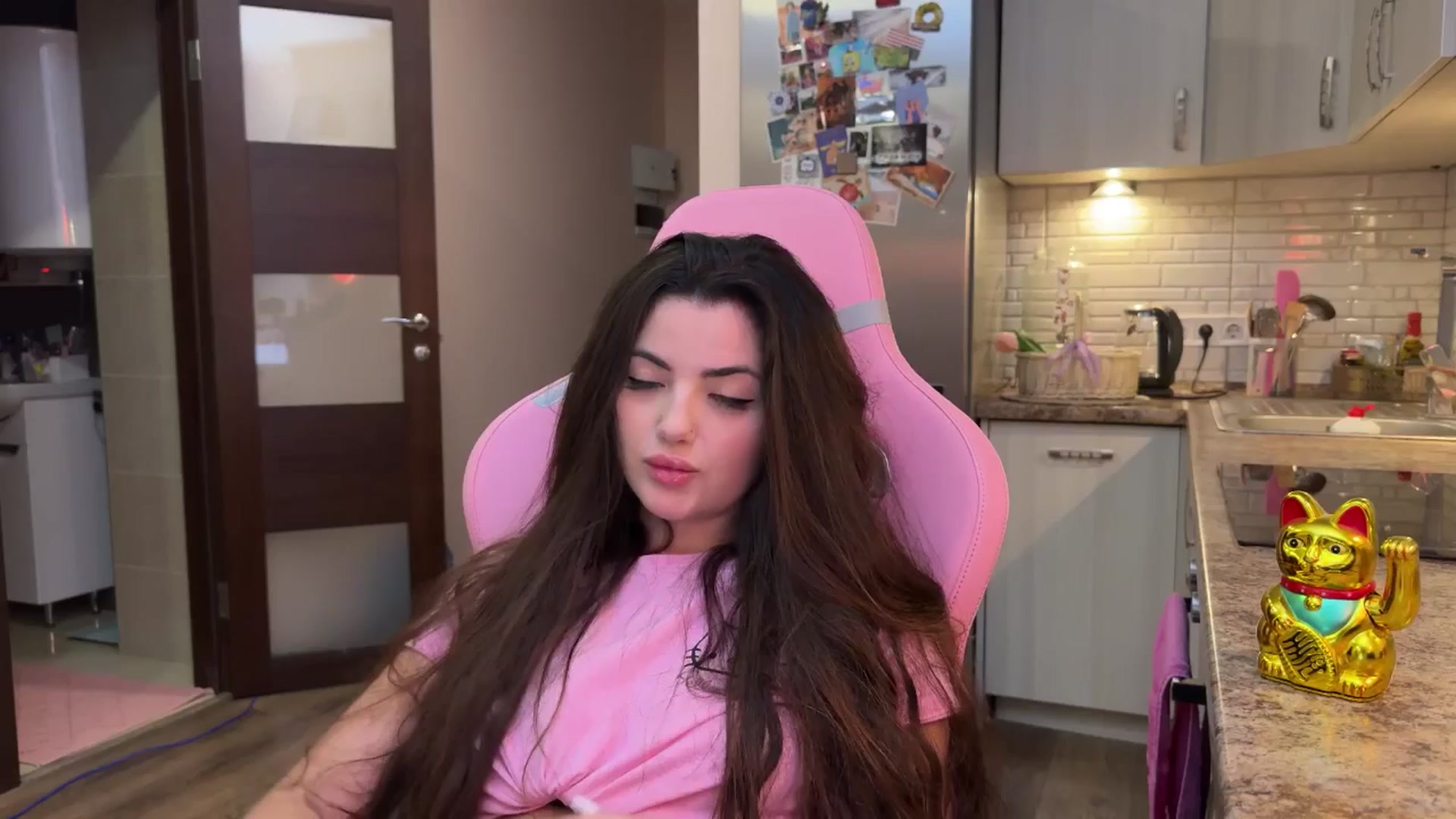 Gallery image thumbnail from wow_peach's myfreecams stream on, 02/23/2025, 17:34 image 18 of 20
