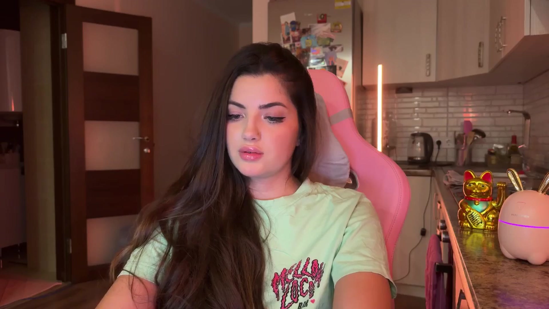 Gallery image thumbnail from wow_peach's myfreecams stream on, 02/24/2025, 19:10 image 6 of 20