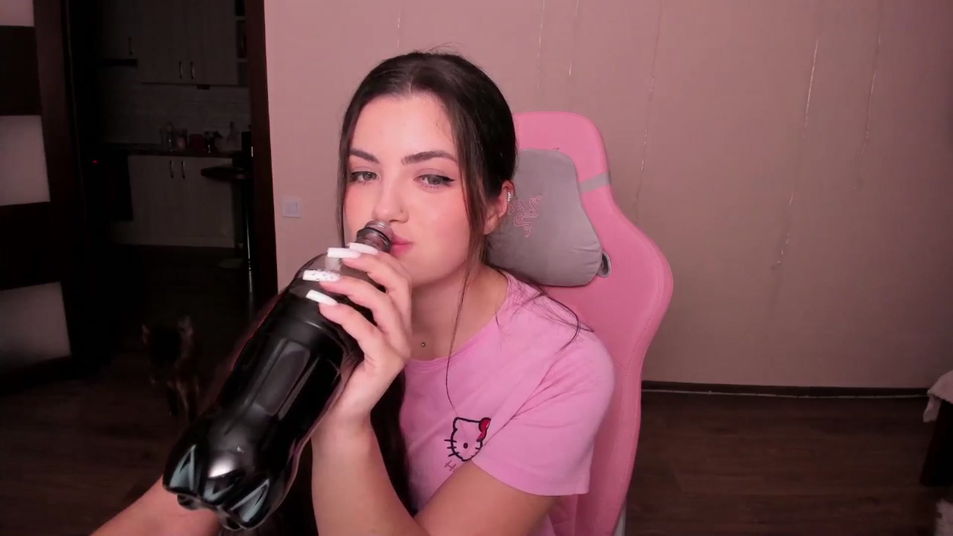 Gallery image thumbnail from wow_peach's myfreecams stream on, 02/28/2025, 18:31 image 4 of 20