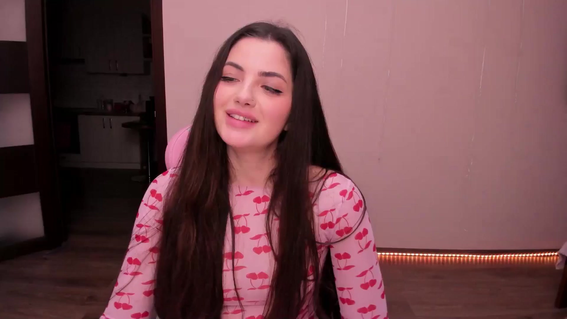Gallery image thumbnail from wow_peach's myfreecams stream on, 02/28/2025, 19:56 image 1 of 20