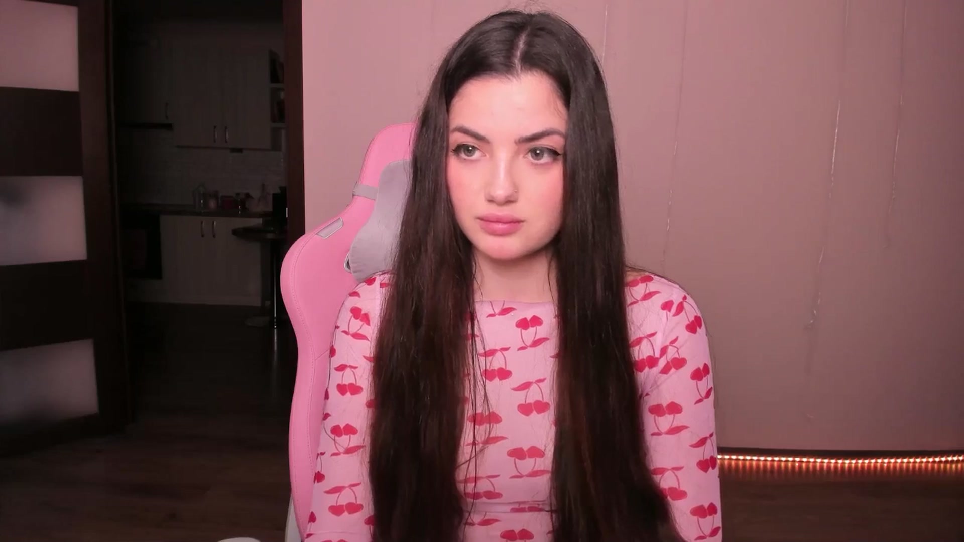 Gallery image thumbnail from wow_peach's myfreecams stream on, 02/28/2025, 20:23 image 8 of 20