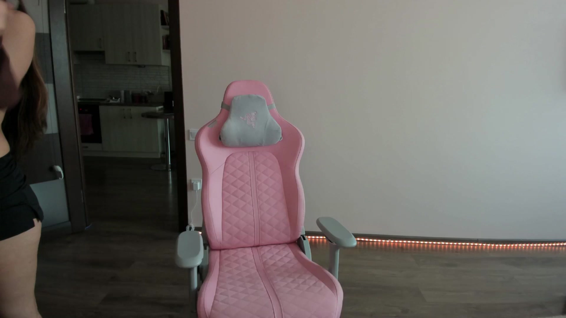 Gallery image thumbnail from wow_peach's myfreecams stream on, 03/22/2025, 13:11 image 8 of 20
