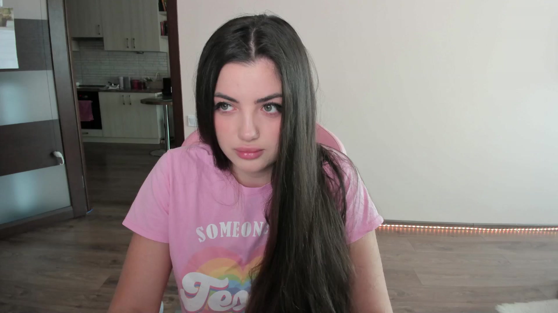 Gallery image thumbnail from wow_peach's myfreecams stream on, 03/22/2025, 15:35 image 1 of 20