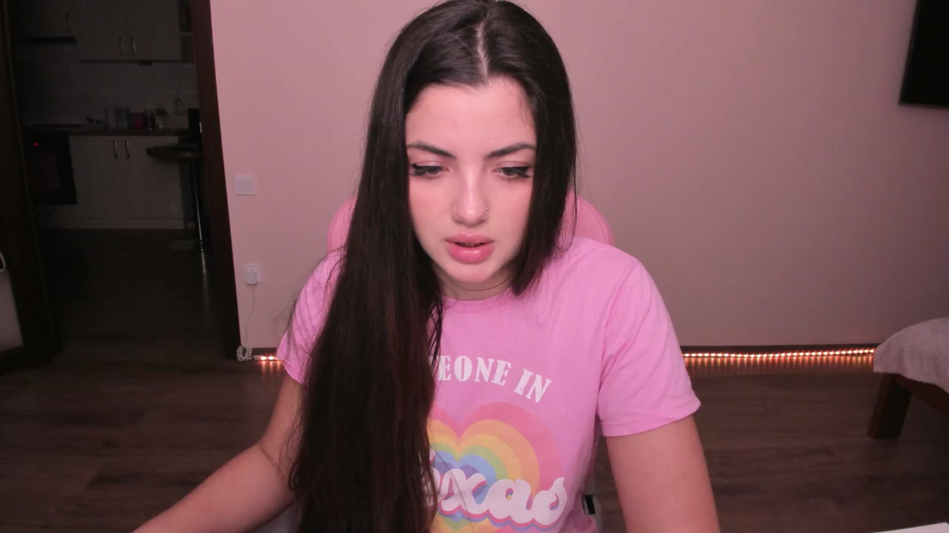 Gallery image thumbnail from wow_peach's myfreecams stream on, 03/22/2025, 17:32 image 20 of 20