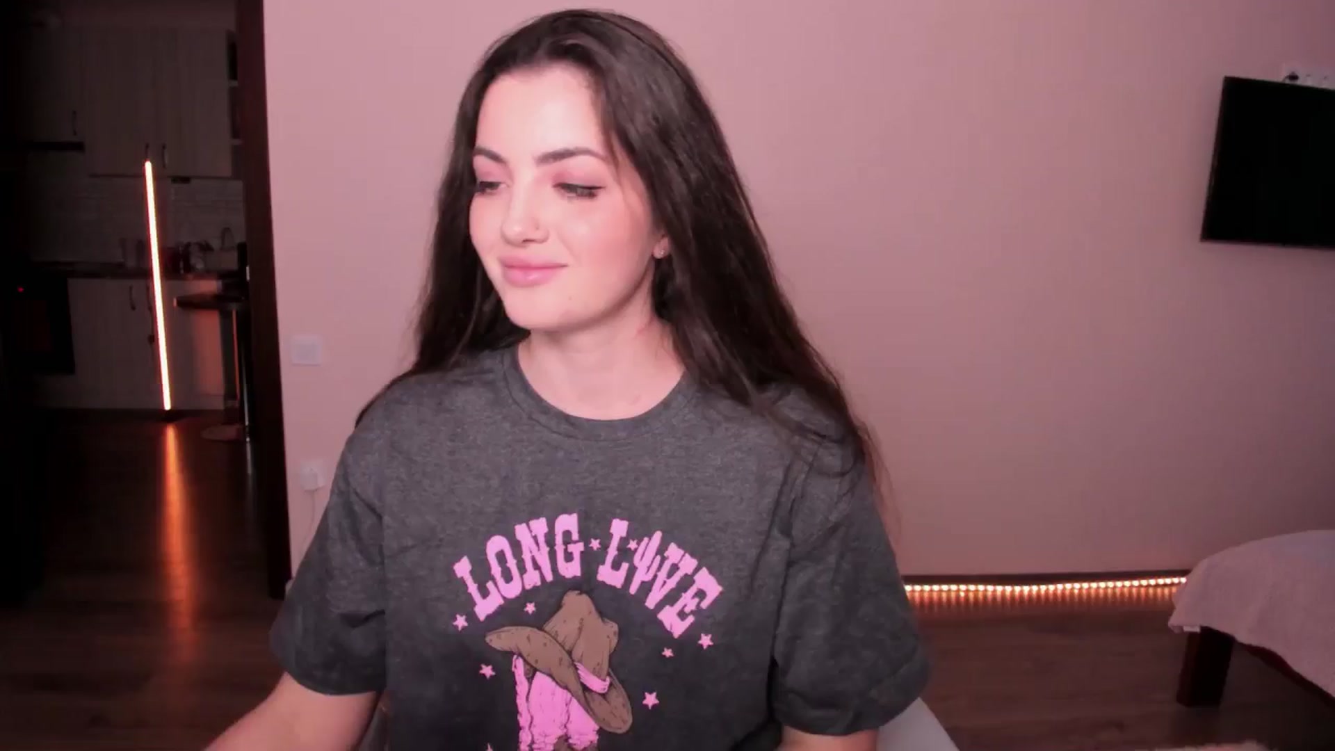 Gallery image thumbnail from wow_peach's myfreecams stream on, 03/23/2025, 17:37 image 1 of 20
