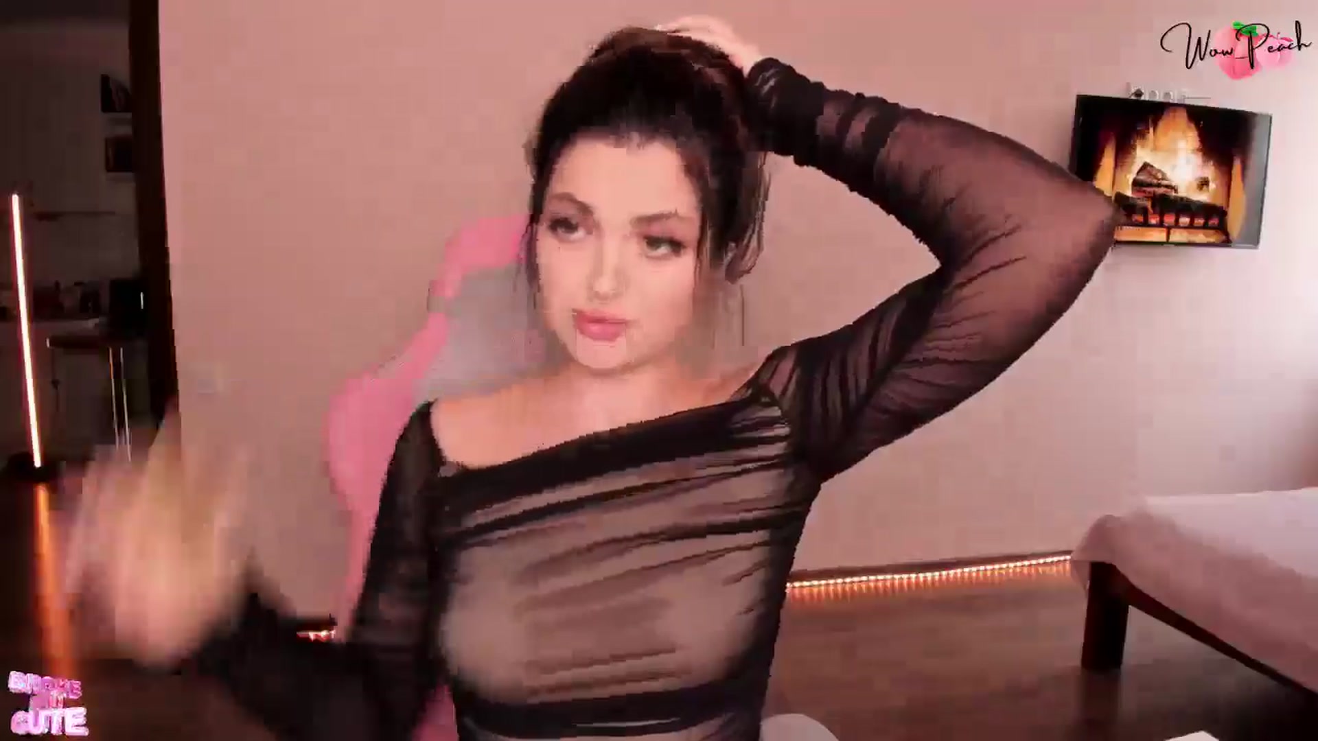 Gallery image thumbnail from wow_peach's myfreecams stream on, 03/30/2025, 14:22 image 18 of 20