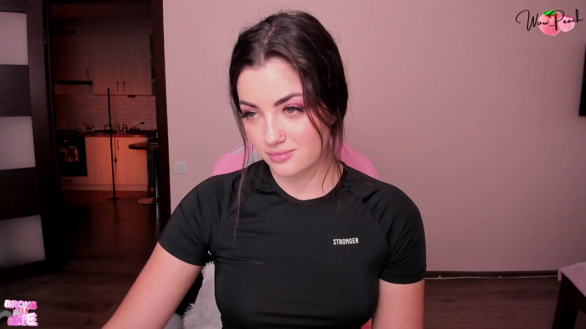 Gallery image thumbnail from wow_peach's myfreecams stream on, 09/25/2025, 16:44 image 5 of 20