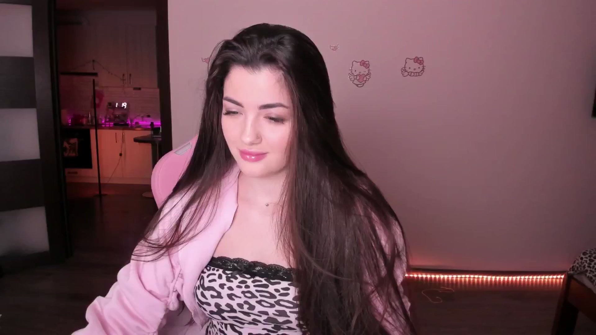 Gallery image thumbnail from wow_peach's myfreecams stream on, 02/07/2026, 18:04 image 4 of 20