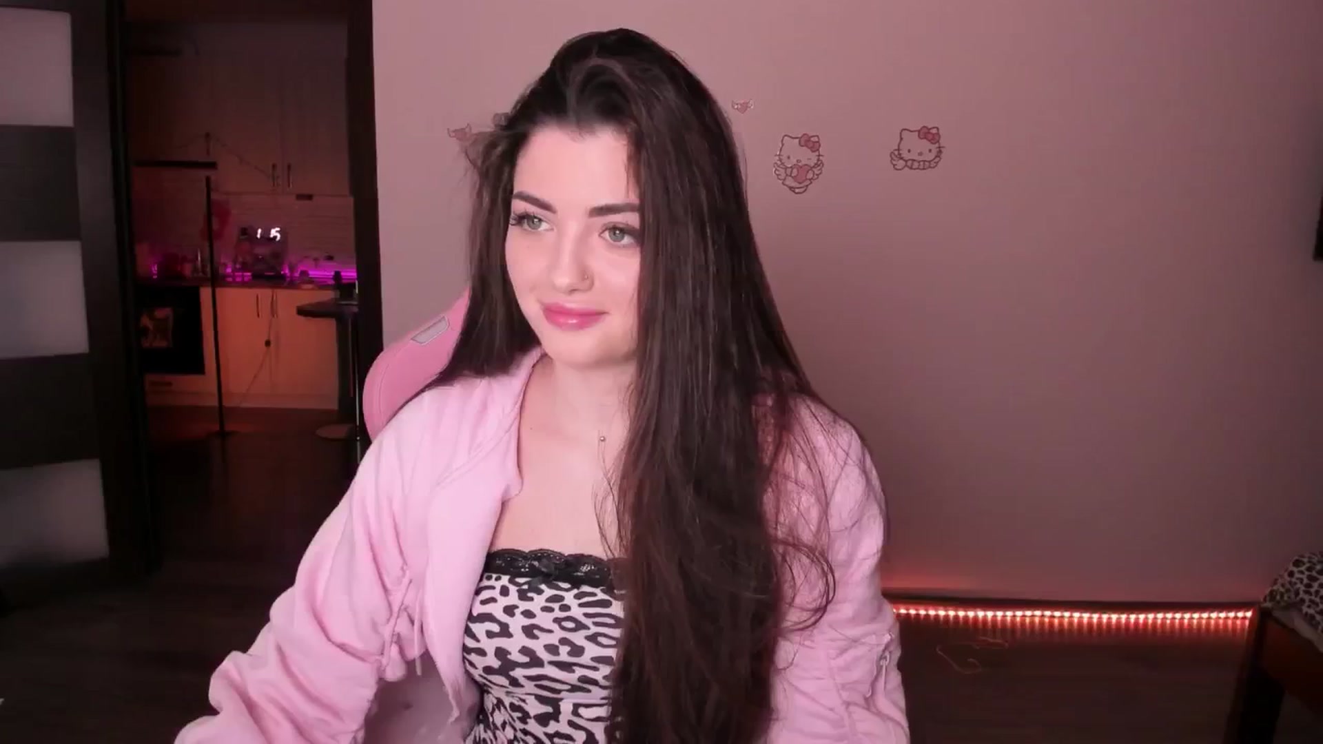 Gallery image thumbnail from wow_peach's myfreecams stream on, 02/07/2026, 18:04 image 3 of 20