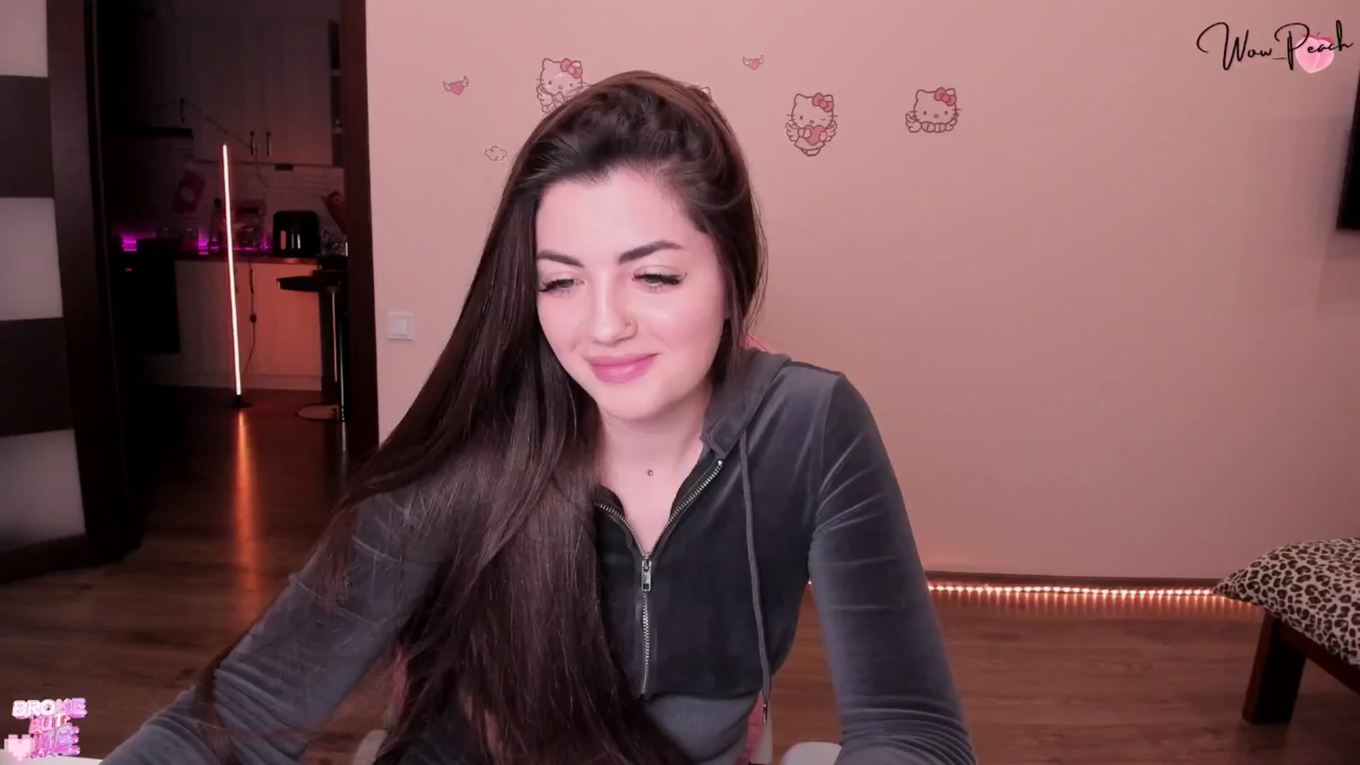 Gallery image thumbnail from wow_peach's myfreecams stream on, 02/17/2026, 19:54 image 5 of 20