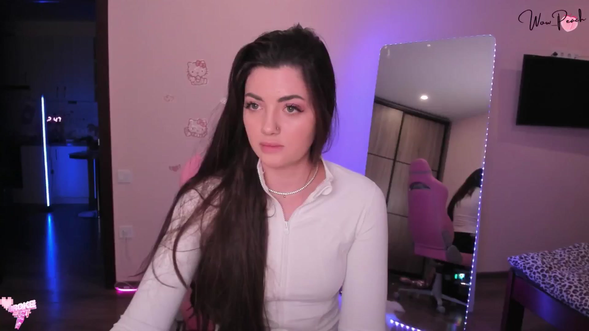 Gallery image thumbnail from wow_peach's myfreecams stream on, 03/07/2026, 19:26 image 18 of 20